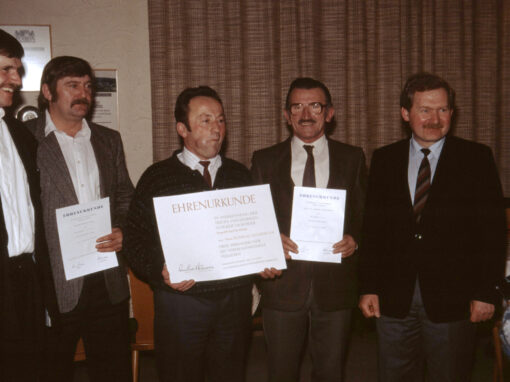 1990_02_19 Ehren-u.Verabschiedungsabend Baugeschäft Falk HsNr.50,008,Gruppenfoto